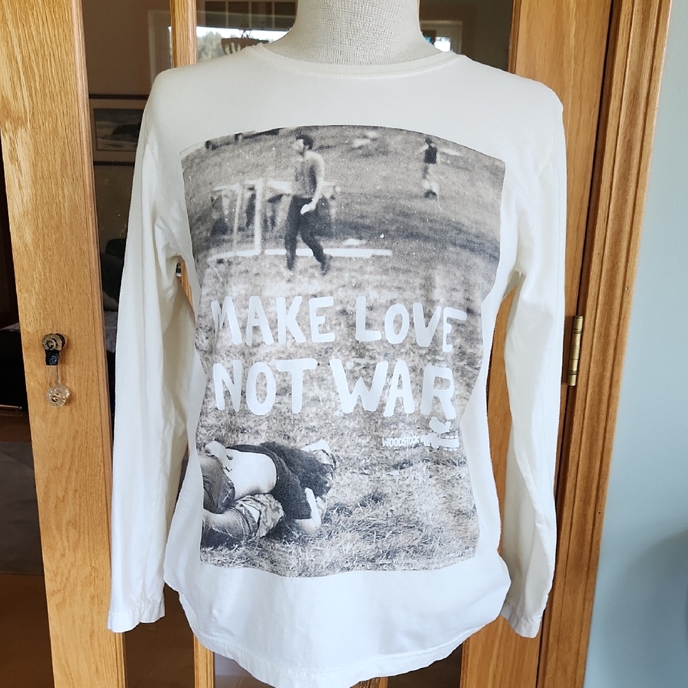 Woodstock Make Love, Not War. Long Sleeve Tee, Sz M